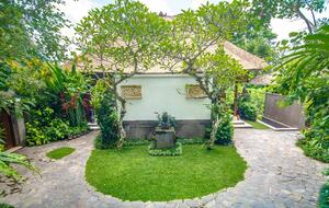 Grand Double Suite #4 at Amori Villa - Ubud, Indonesia