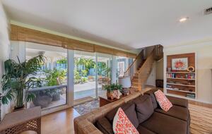 Kihei Beachfront Beauty - Kihei, Hawaii