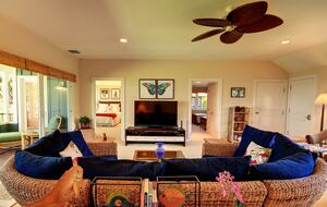 Kihei Beachfront Beauty - Kihei, Hawaii