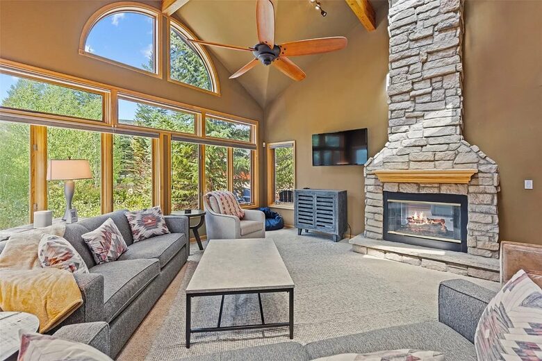 Silverthorne Sanctuary with Buffalo Mountain Views - Silverthorne, Colorado