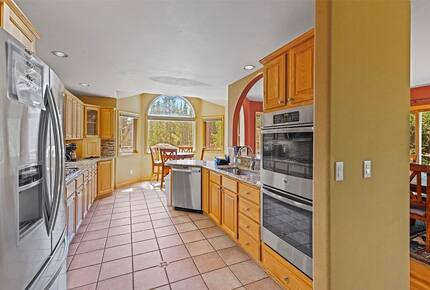 Silverthorne Sanctuary with Buffalo Mountain Views - Silverthorne, Colorado