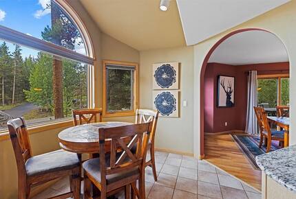 Silverthorne Sanctuary with Buffalo Mountain Views - Silverthorne, Colorado