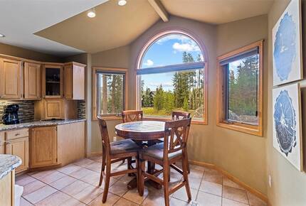 Silverthorne Sanctuary with Buffalo Mountain Views - Silverthorne, Colorado