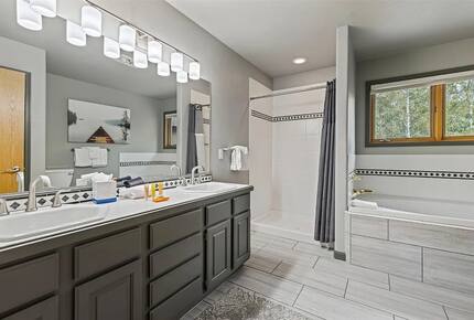 Silverthorne Sanctuary with Buffalo Mountain Views - Silverthorne, Colorado