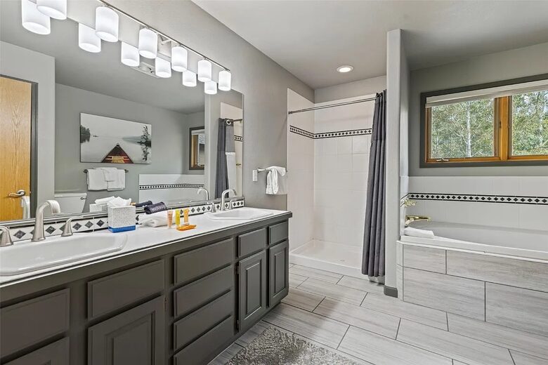 Silverthorne Sanctuary with Buffalo Mountain Views - Silverthorne, Colorado