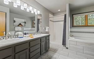 Silverthorne Sanctuary with Buffalo Mountain Views - Silverthorne, Colorado