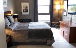 Top-Floor Luxury Suite Overlooking the Water & Montelago Village - Henderson, Nevada