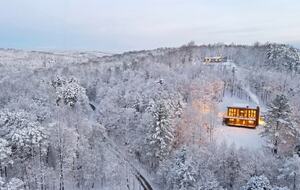 Cozy Modern Cabin for the Perfect Winter Getaway - Mineral Bluff, Georgia