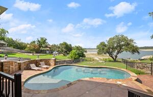 Sunset Ridge Oasis | Spacious 5-Bed Home Overlooking Lake Travis - Austin, Texas