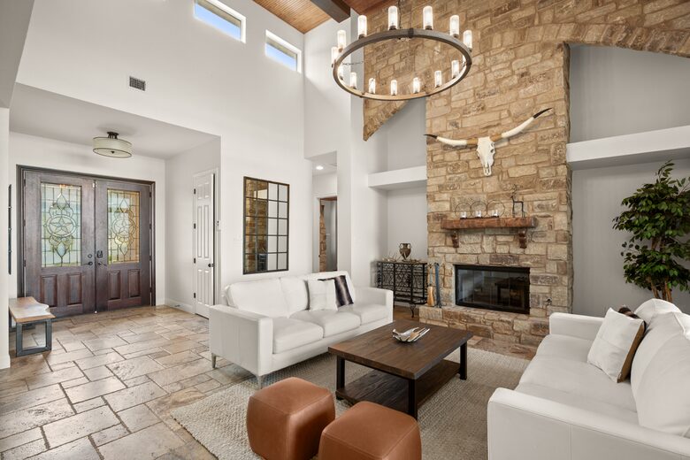 Sunset Ridge Oasis | Spacious 5-Bed Home Overlooking Lake Travis - Austin, Texas