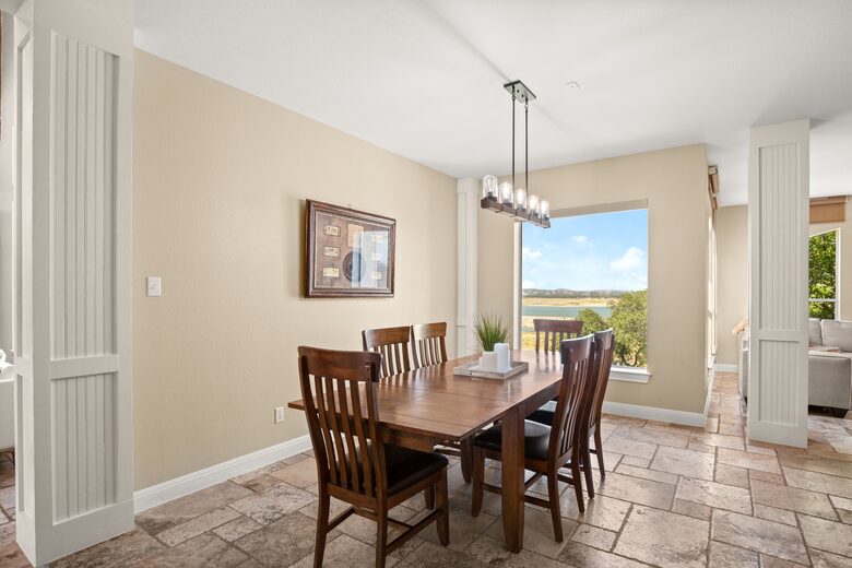 Sunset Ridge Oasis | Spacious 5-Bed Home Overlooking Lake Travis - Austin, Texas