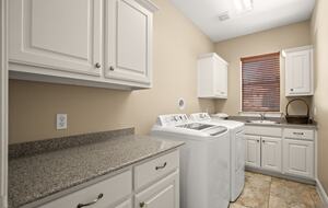 Sunset Ridge Oasis | Spacious 5-Bed Home Overlooking Lake Travis - Austin, Texas