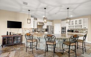 Sunset Ridge Oasis | Spacious 5-Bed Home Overlooking Lake Travis - Austin, Texas