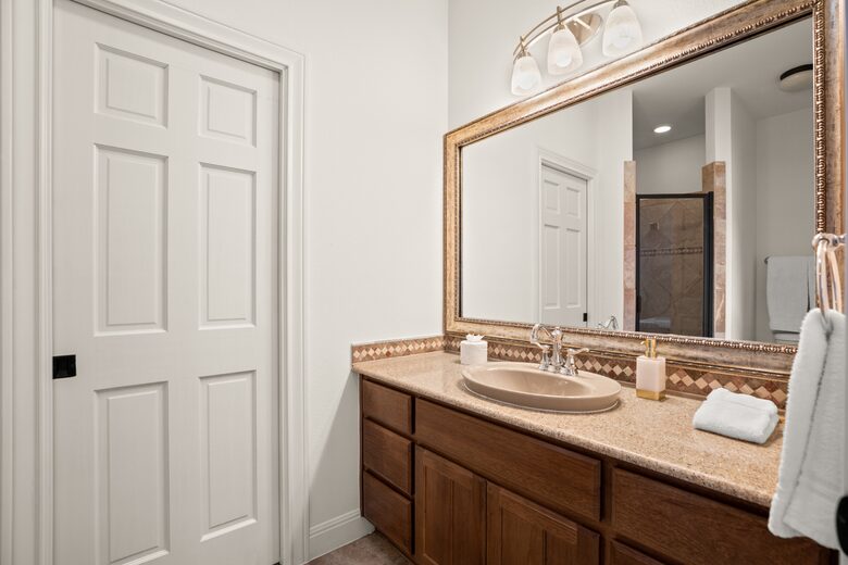 Sunset Ridge Oasis | Spacious 5-Bed Home Overlooking Lake Travis - Austin, Texas