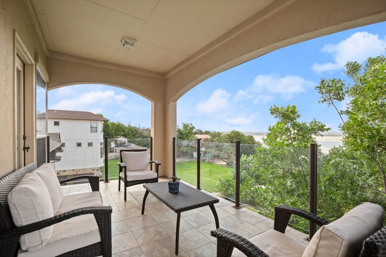Sunset Ridge Oasis | Spacious 5-Bed Home Overlooking Lake Travis - Austin, Texas