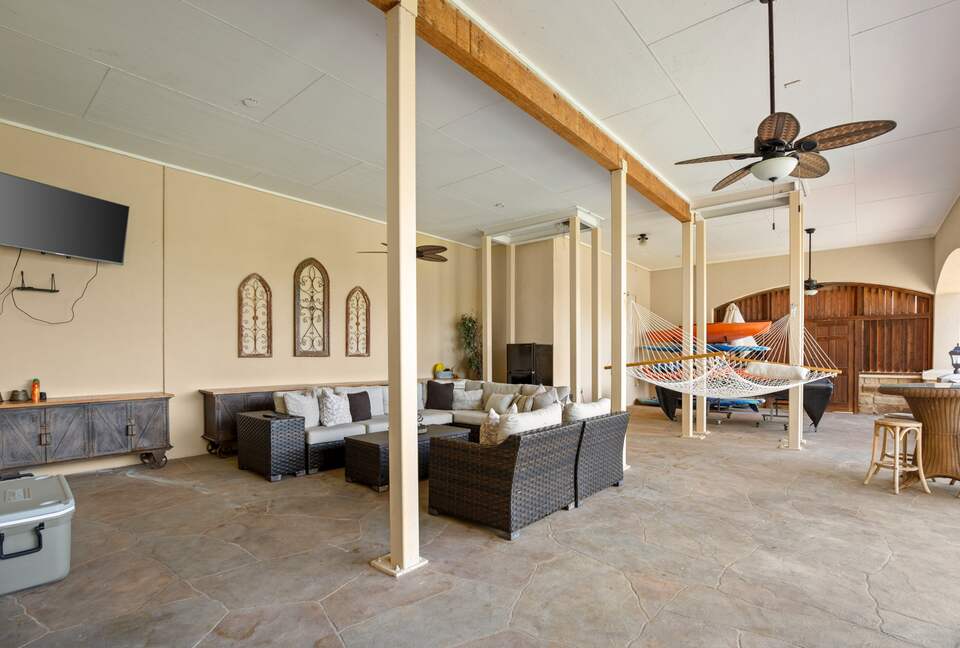 Sunset Ridge Oasis | Spacious 5-Bed Home Overlooking Lake Travis - Austin, Texas