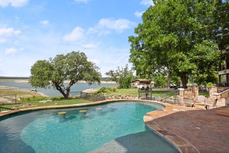 Sunset Ridge Oasis | Spacious 5-Bed Home Overlooking Lake Travis - Austin, Texas