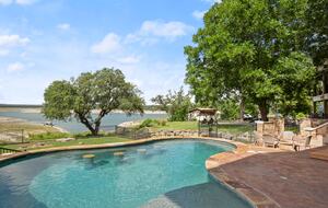 Sunset Ridge Oasis | Spacious 5-Bed Home Overlooking Lake Travis - Austin, Texas