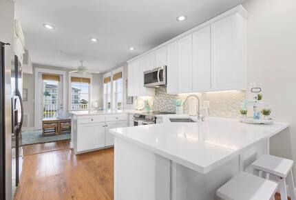 Gulf-front Luxe | Panoramic Views & Resort Amenities at Pointe West - Galveston, Texas