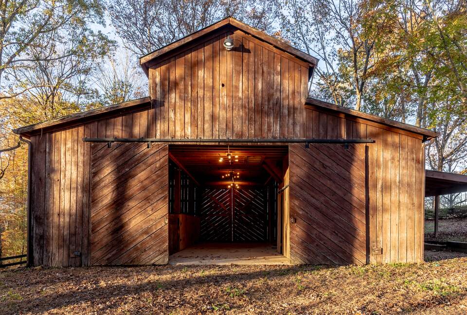 Tennessee Countryside Haven with Expansive Views & Modern Comforts - Franklin, Tennessee