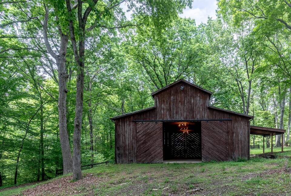 Tennessee Countryside Haven with Expansive Views & Modern Comforts - Franklin, Tennessee