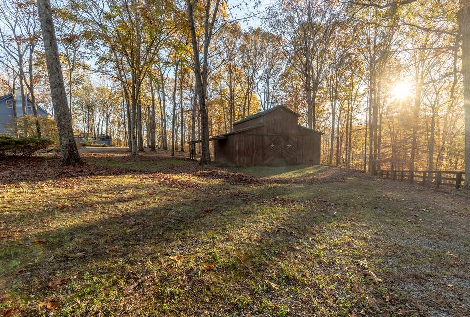 Tennessee Countryside Haven with Expansive Views & Modern Comforts - Franklin, Tennessee