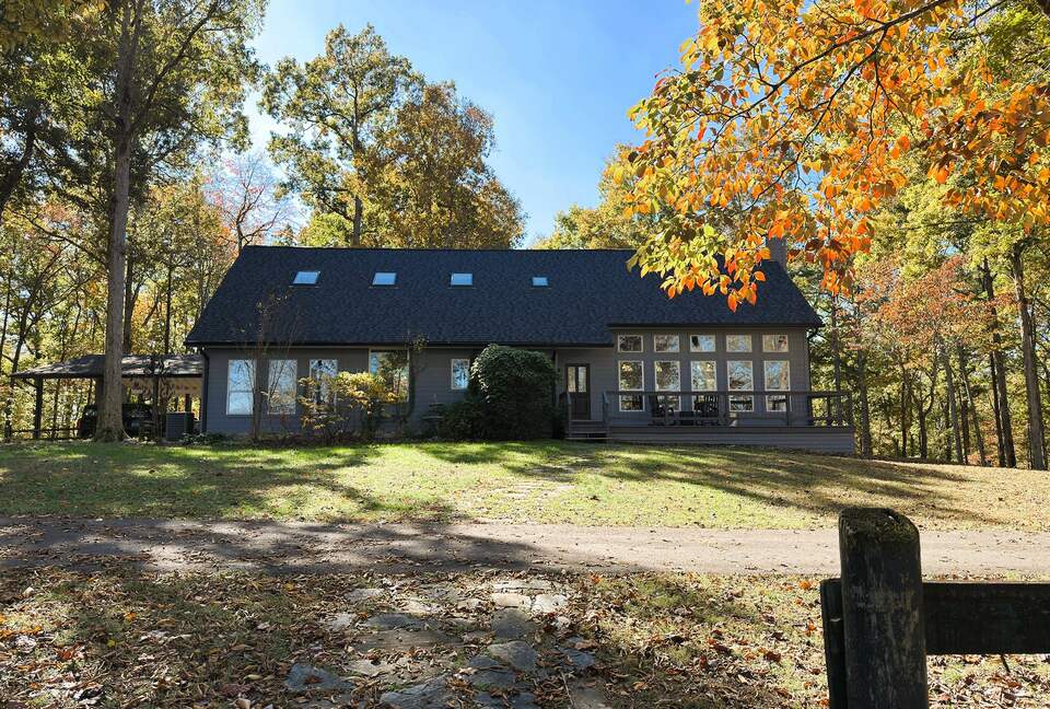 Tennessee Countryside Haven with Expansive Views & Modern Comforts - Franklin, Tennessee