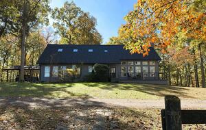 Tennessee Countryside Haven with Expansive Views & Modern Comforts - Franklin, Tennessee