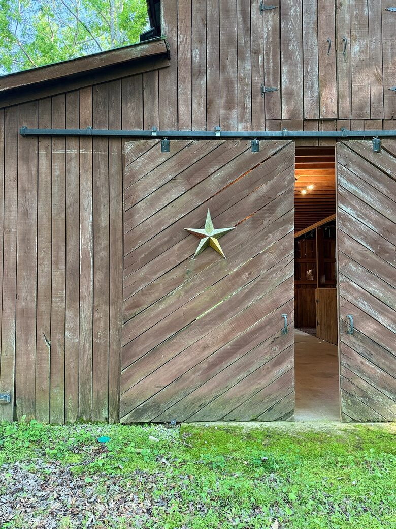 Tennessee Countryside Haven with Expansive Views & Modern Comforts - Franklin, Tennessee