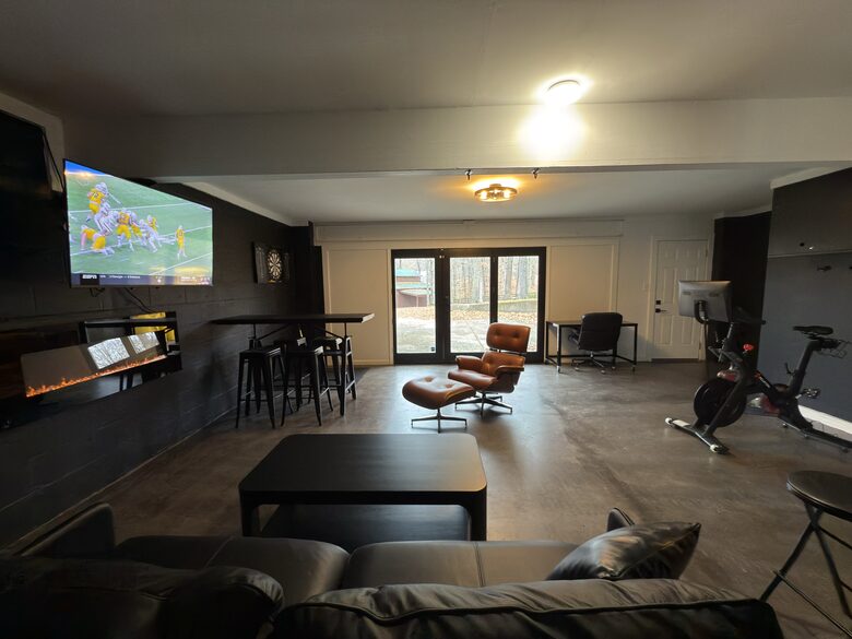 Tennessee Countryside Haven with Expansive Views & Modern Comforts - Franklin, Tennessee