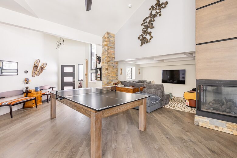 Modern Alpine Chalet Walkable to Heavenly - South Lake Tahoe, California