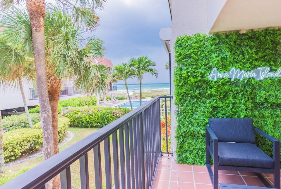 Breezy Beachside Retreat on Anna Maria Island - Holmes Beach, Florida