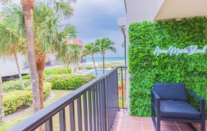 Breezy Beachside Retreat on Anna Maria Island - Holmes Beach, Florida
