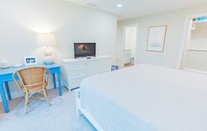 Breezy Beachside Retreat on Anna Maria Island - Holmes Beach, Florida