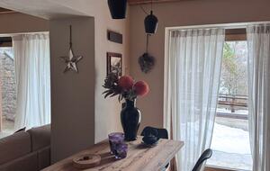 Warm Wood-Clad Apartment in the Heart of Courmayeur - Courmayeur, Italy