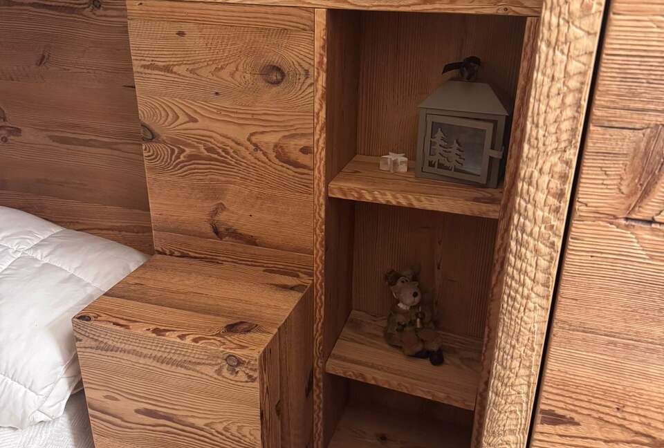 Warm Wood-Clad Apartment in the Heart of Courmayeur - Courmayeur, Italy