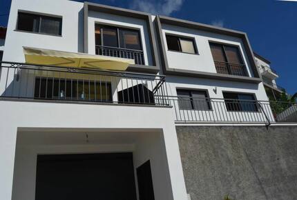 Clifftop Elegance with Endless Sea Views - Calheta, Portugal