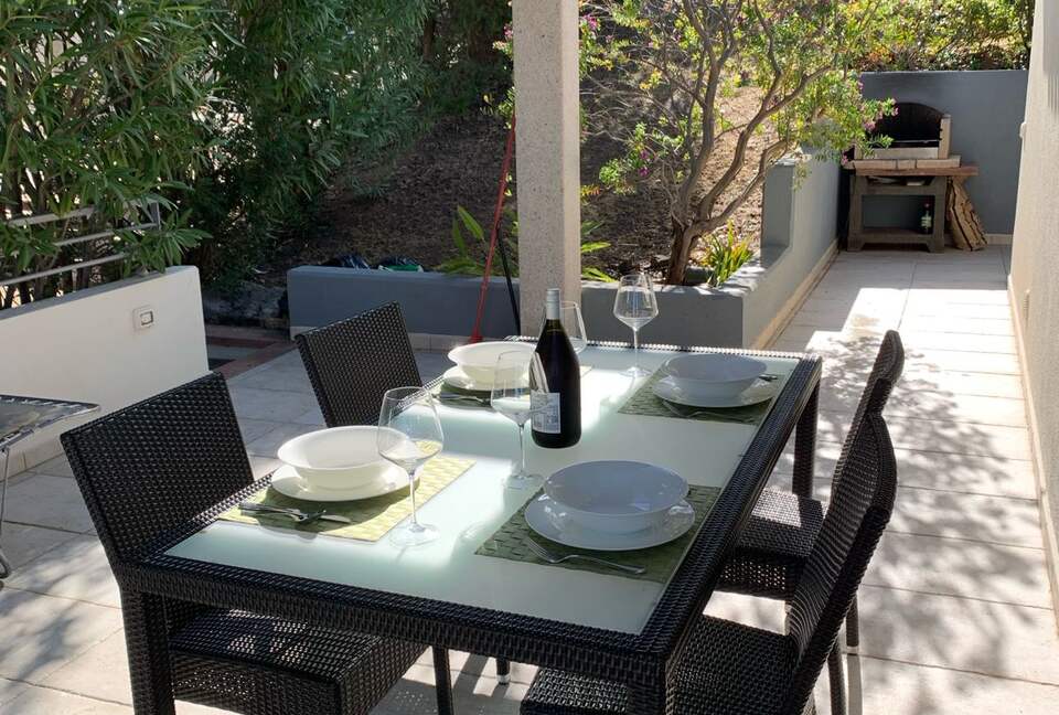 Sunset Horizon Villa - Quartu S'elena, Italy