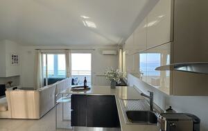 Sunset Horizon Villa - Quartu S'elena, Italy