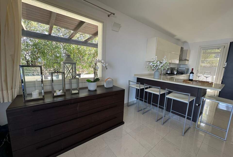 Sunset Horizon Villa - Quartu S'elena, Italy