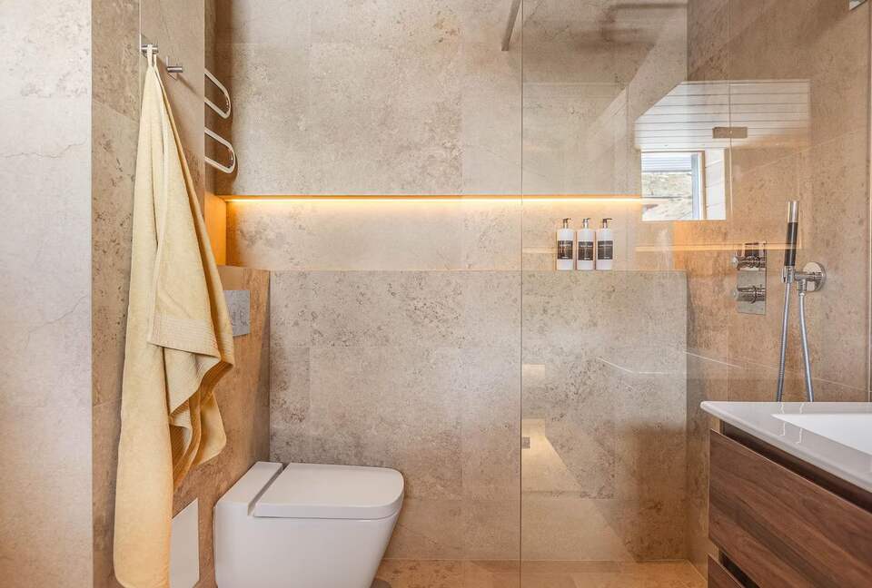 Refined Alpine Apartment in Scenic Björnen - Åre, Sweden