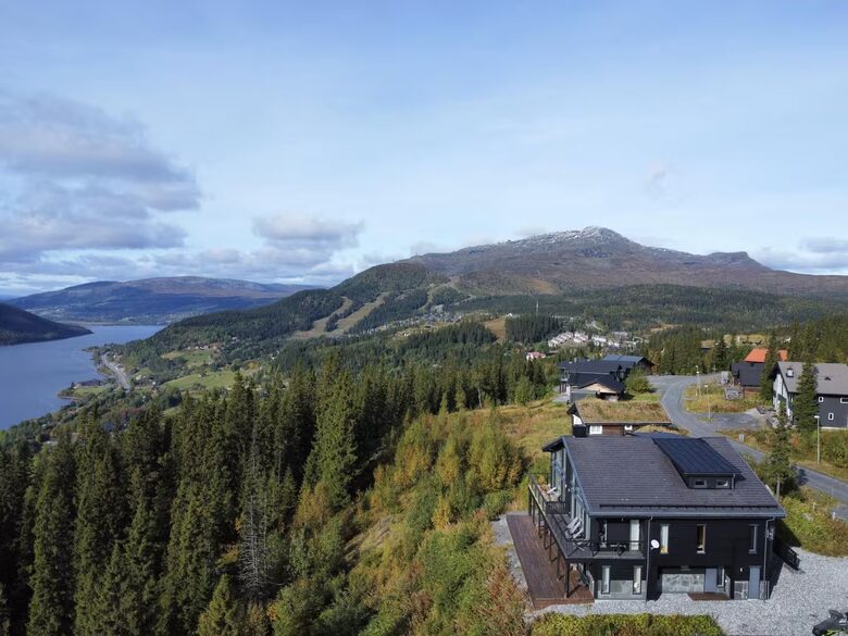 Refined Alpine Apartment in Scenic Björnen - Åre, Sweden