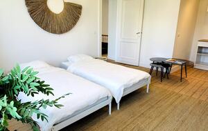 Elegant Heritage Home with Private Zen Garden - Antwerp, Belgium