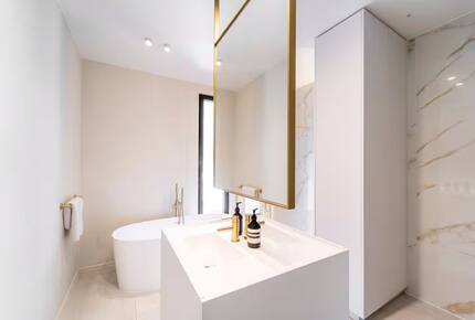 Elegant Heritage Home with Private Zen Garden - Antwerp, Belgium