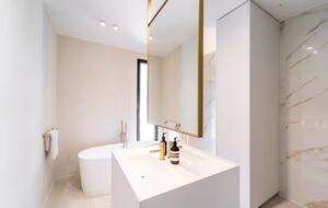 Elegant Heritage Home with Private Zen Garden - Antwerp, Belgium