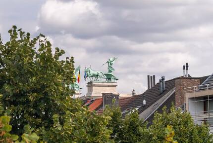 Elegant Heritage Home with Private Zen Garden - Antwerp, Belgium