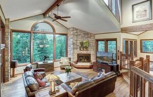 Alpine Escape Minutes from Downtown Breckenridge - Breckenridge, Colorado