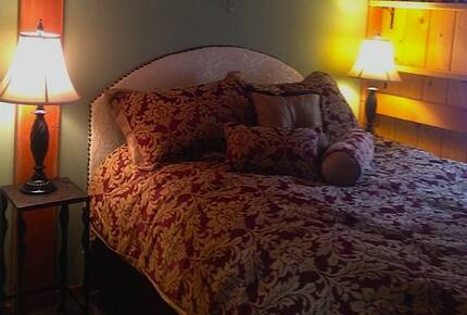 Husum Hideaway - Husum, Washington