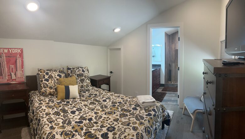 Modern Alpine Chalet Walkable to Heavenly - South Lake Tahoe, California