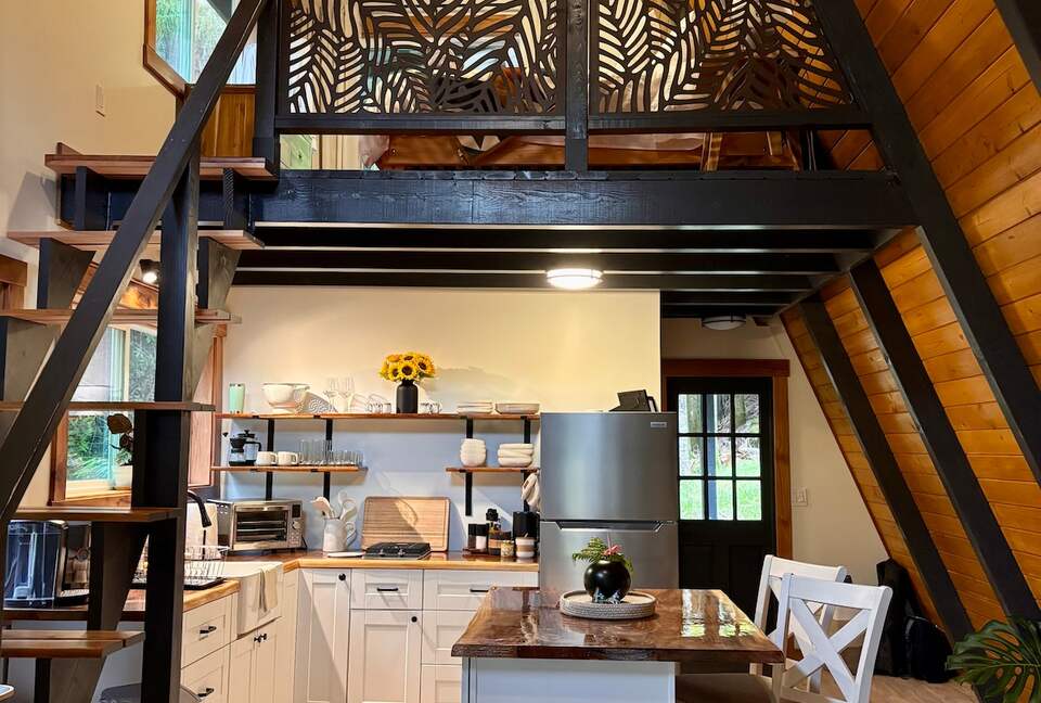 Spring-Fed Serenity | Off-Grid Luxury on the Hāmākua Coast - Hakalau, Hawaii